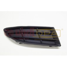 заглушка бампера переднего правая