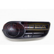 заглушка противотуманной фары левая