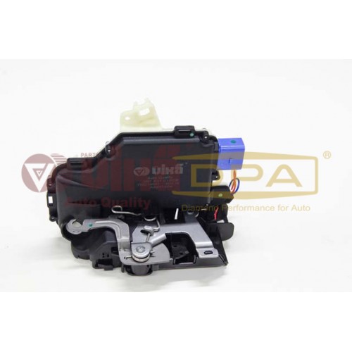 замок двери передней правой