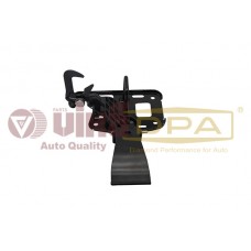 замок капота