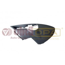 заглушка бампера переднего левая