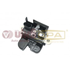 замок двери багажника