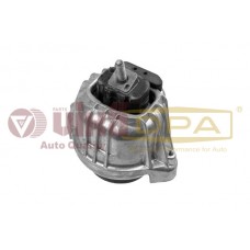 опора двигателя