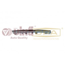 молдинг решетки радиатора