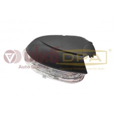 повторитель поворота в зеркале левый