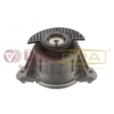 опора двигателя