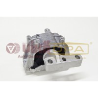 опора двигателя правая