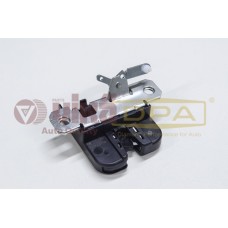 замок двери багажника