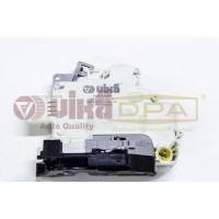 замок двери передней левой