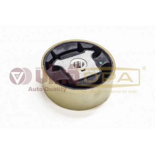 сайлентблок передней балки верхний