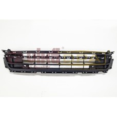 решетка бампера переднего центральная