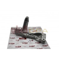 кронштейн рычага подвески правый