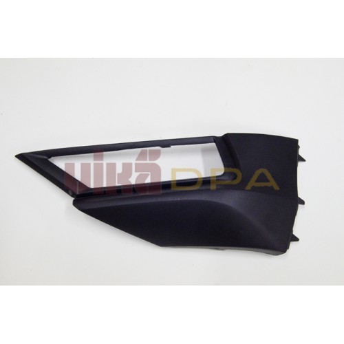 рамка противотуманной фары левая