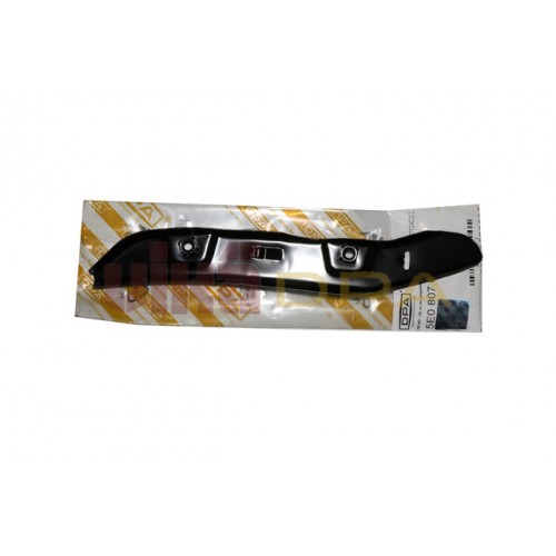 направляющая бампера переднего правая