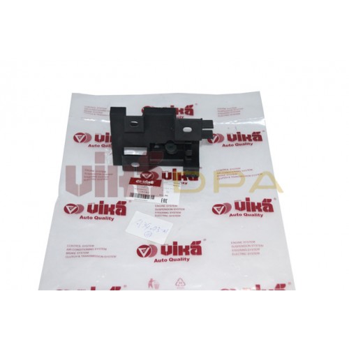 ручка двери передней левой внутренняя