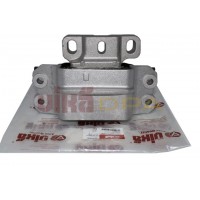 опора двигателя левая