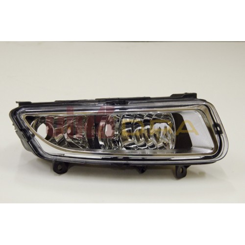 фара противотуманная правая