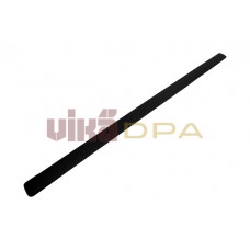 молдинг двери передней правой