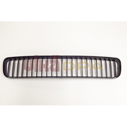 решетка бампера переднего центральная