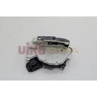 замок двери задней левой