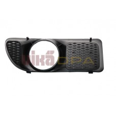 рамка противотуманной фары левая