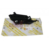 кронштейн фары левой