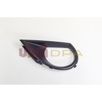 накладка противотуманной фары левая