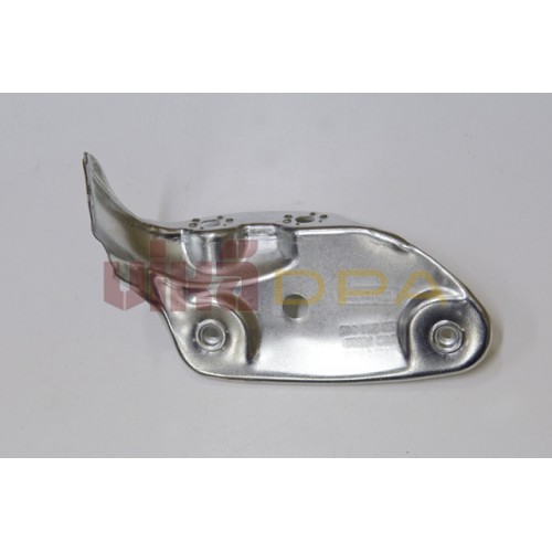 кронштейн крыла переднего правого