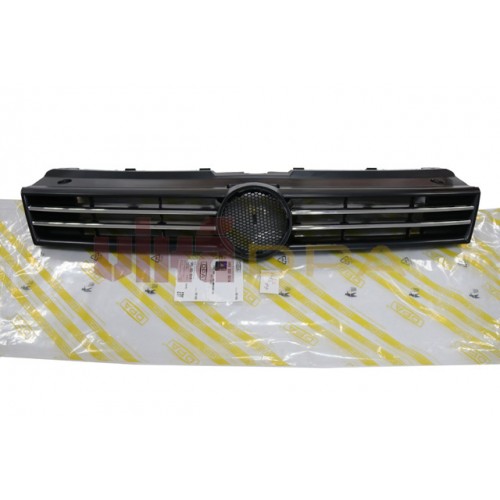 решетка радиатора (без эмблемы)