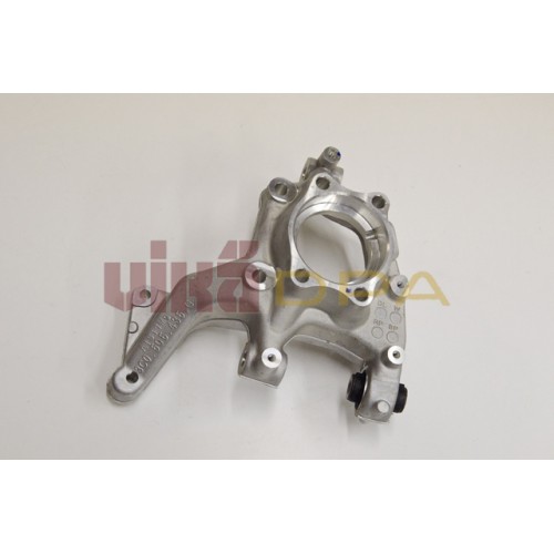 кулак задний левый