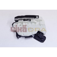 замок двери передней правой