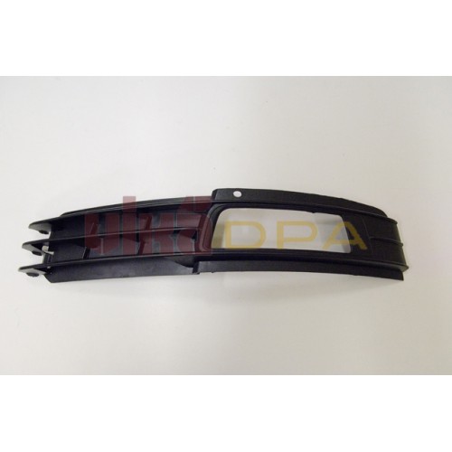 решетка бампера переднего левая