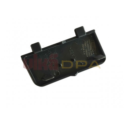 крышка буксировочного крюка