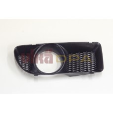 рамка противотуманной фары правая