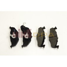 колодки тормозные передние с датчиком