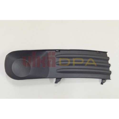 заглушка противотуманной фары правая