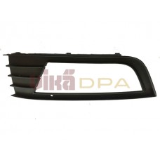 рамка противотуманной фары правая