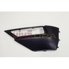 рамка противотуманной фары левая