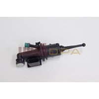 цилиндр сцепления главный