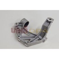 кронштейн рычага подвески левый