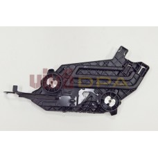 кронштейн фары правой