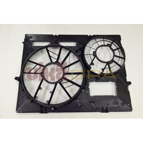 кожух вентиляторов (радиатора и кондиционера)