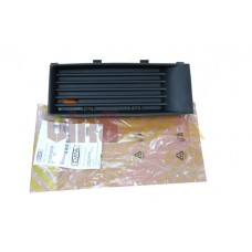 заглушка бампера переднего левая