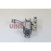 опора двигателя