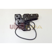 замок капота