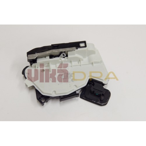 замок двери передней правой