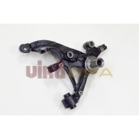 кулак задний левый