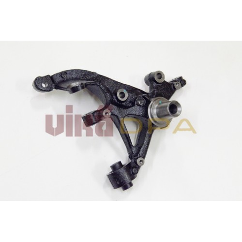 кулак задний левый