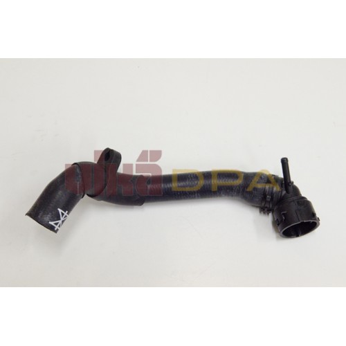 патрубок системы охлаждения (термостат-радиатор)