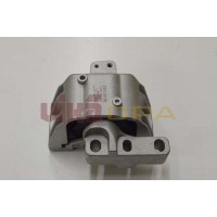 опора двигателя